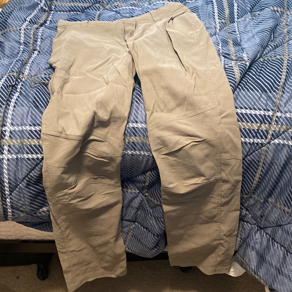 Kaki pants by Columbia size 30